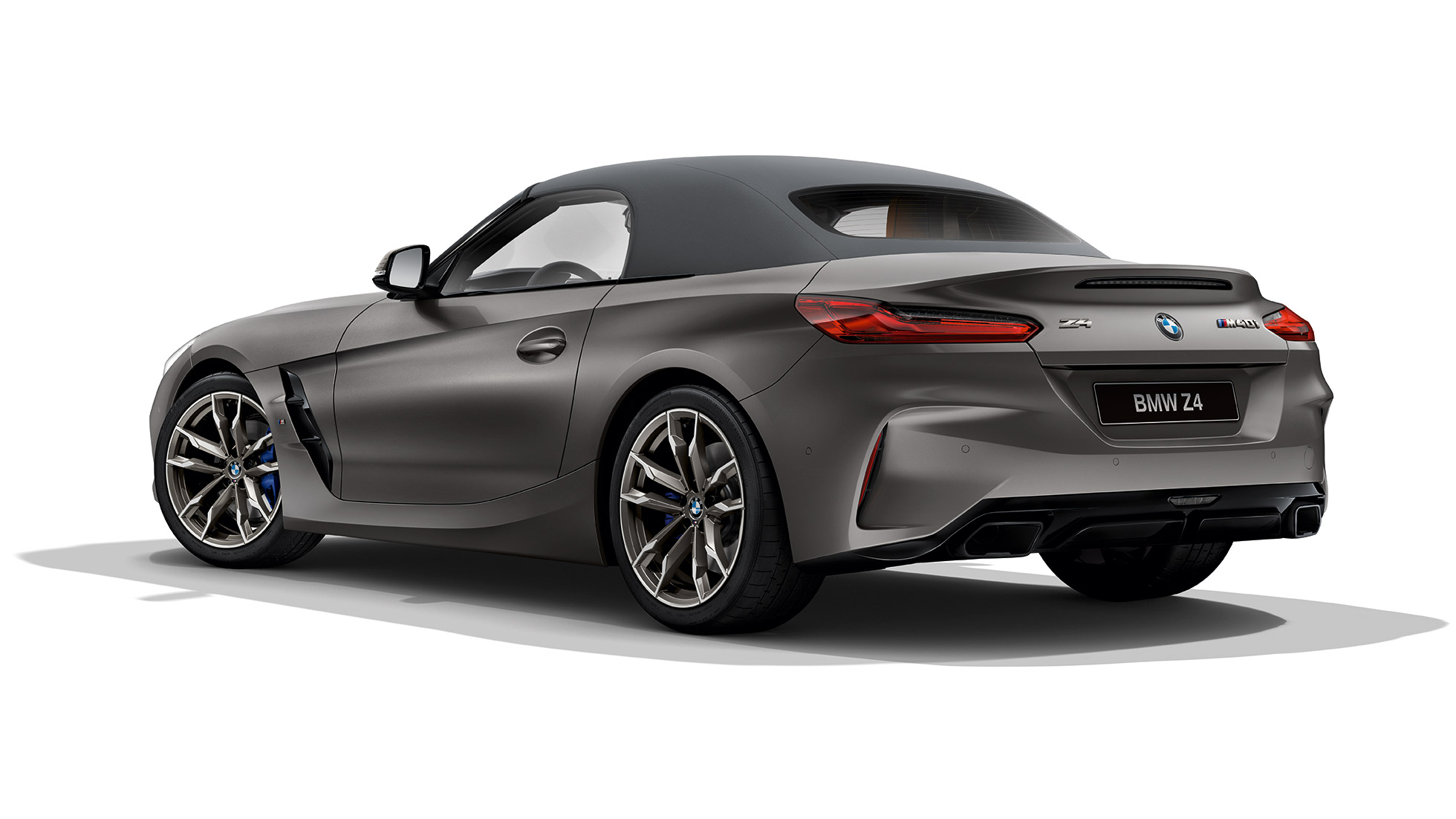 BMW Z4 Roadster M40i BMW Z4 Roadster M40i, вид сзади с поворотом в три четверти